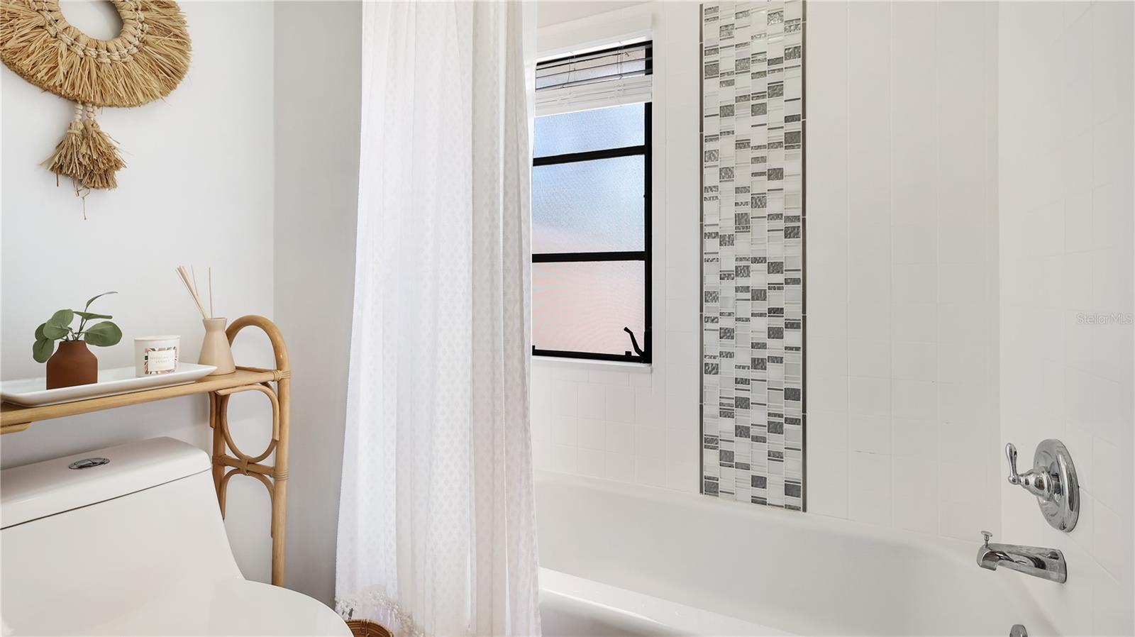 2383 LAKESIDE MEWS #D3