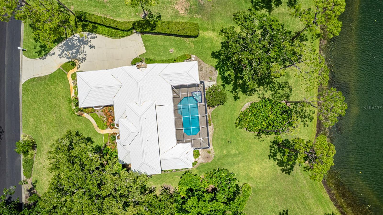 7404 WEEPING WILLOW BLVD