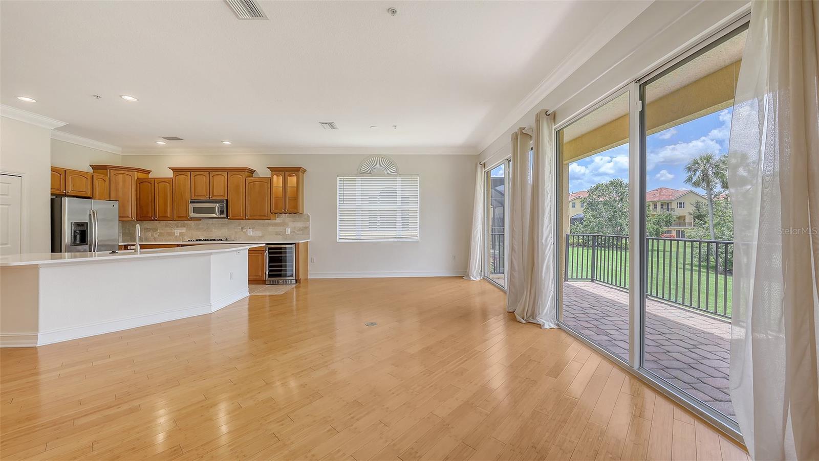 1512 3RD STREET CIR E