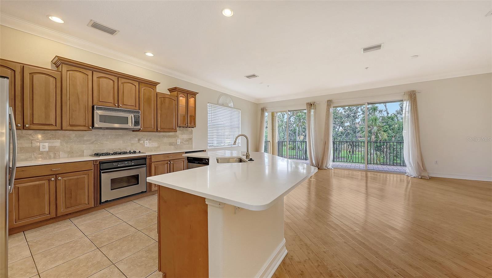 1512 3RD STREET CIR E