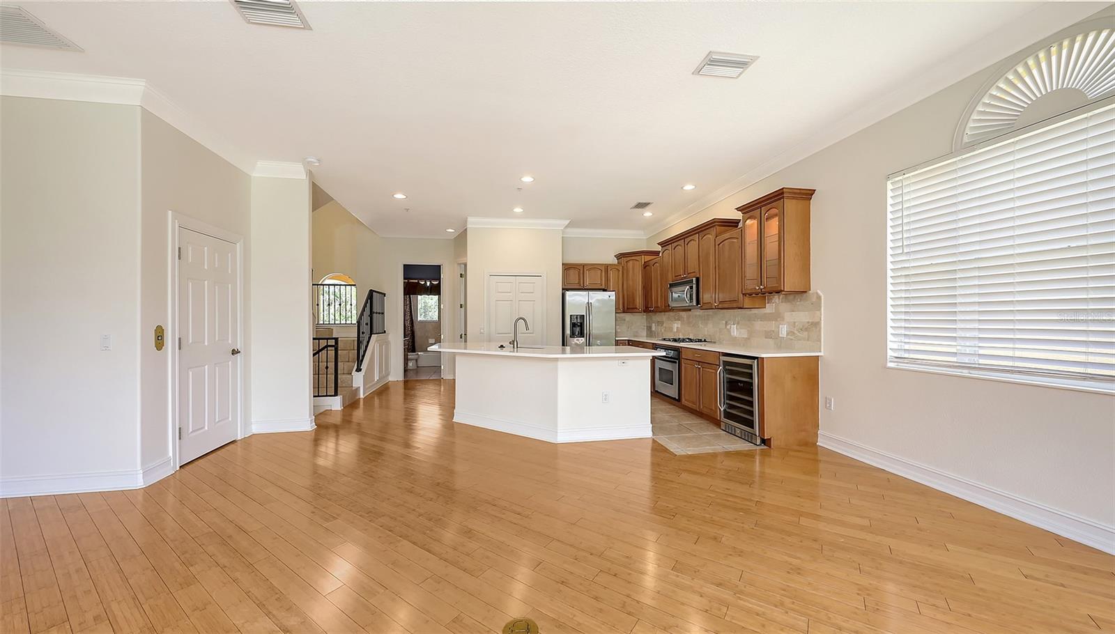 1512 3RD STREET CIR E