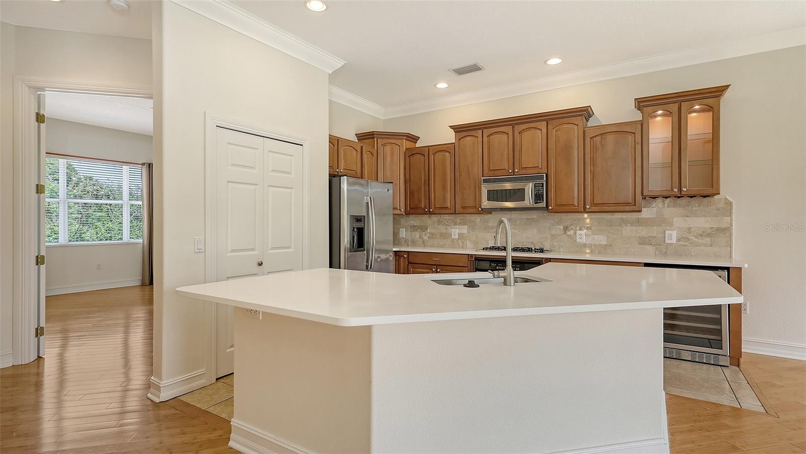1512 3RD STREET CIR E