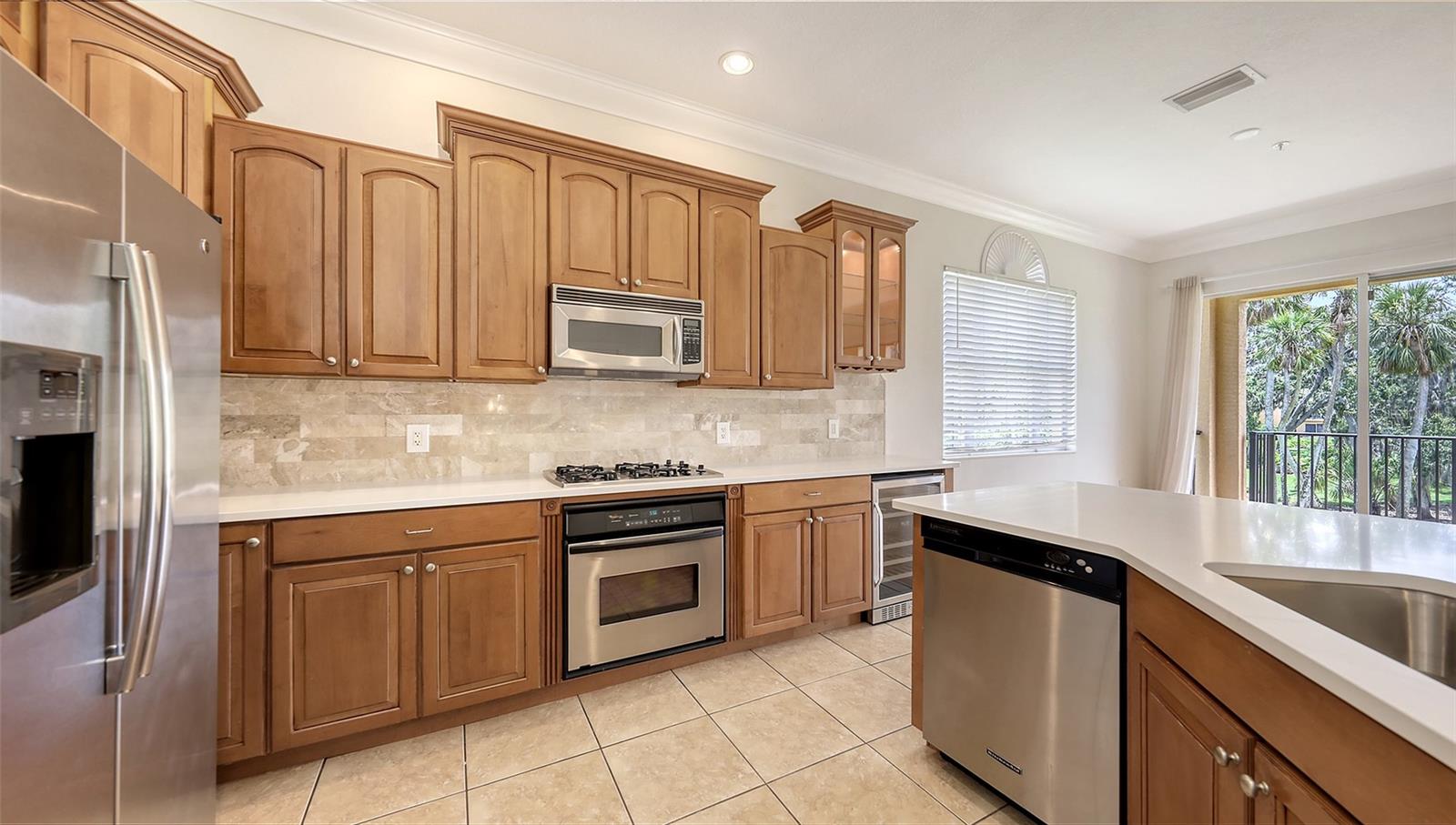 1512 3RD STREET CIR E
