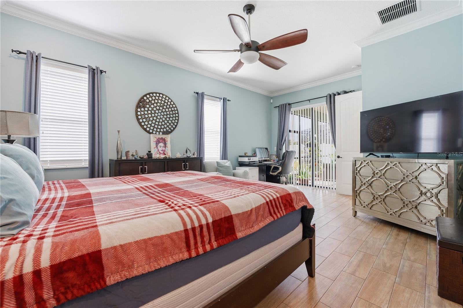 6619 35TH CT E