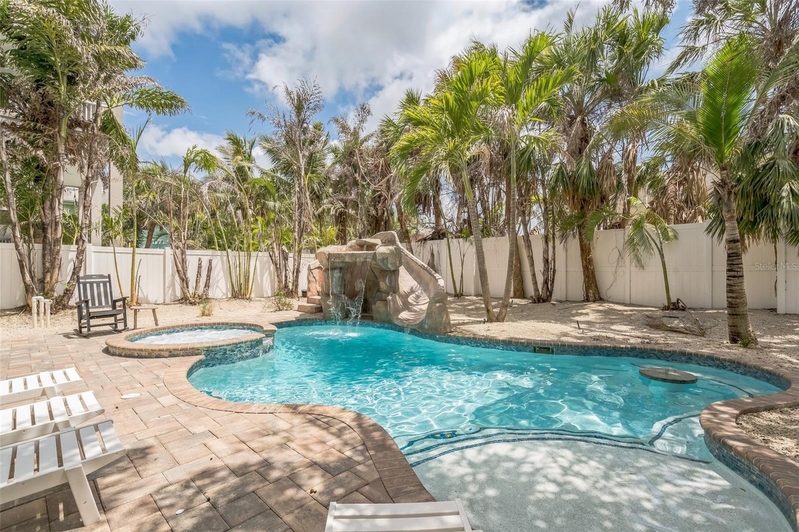 538 CANAL RD