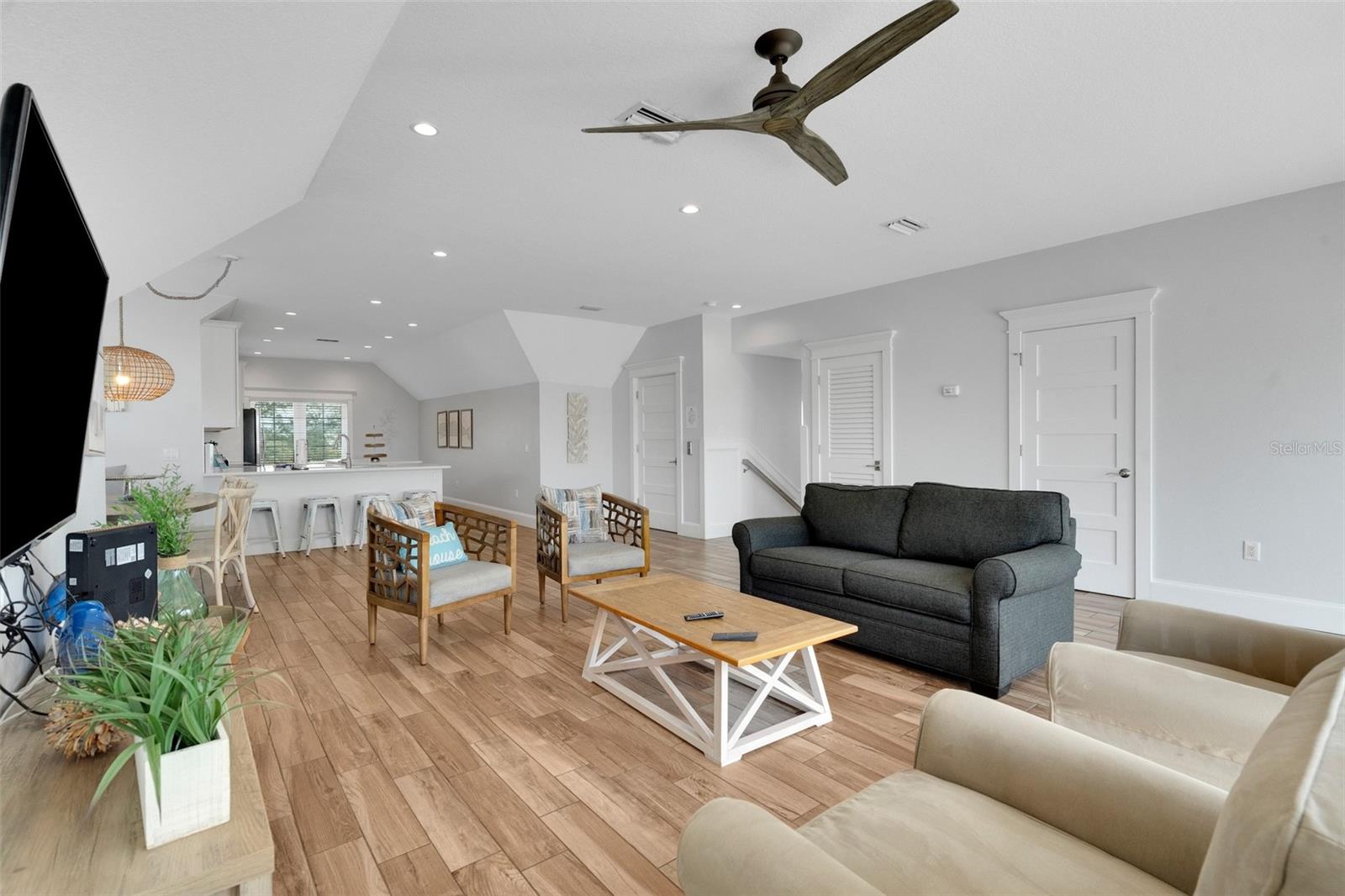 538 CANAL RD