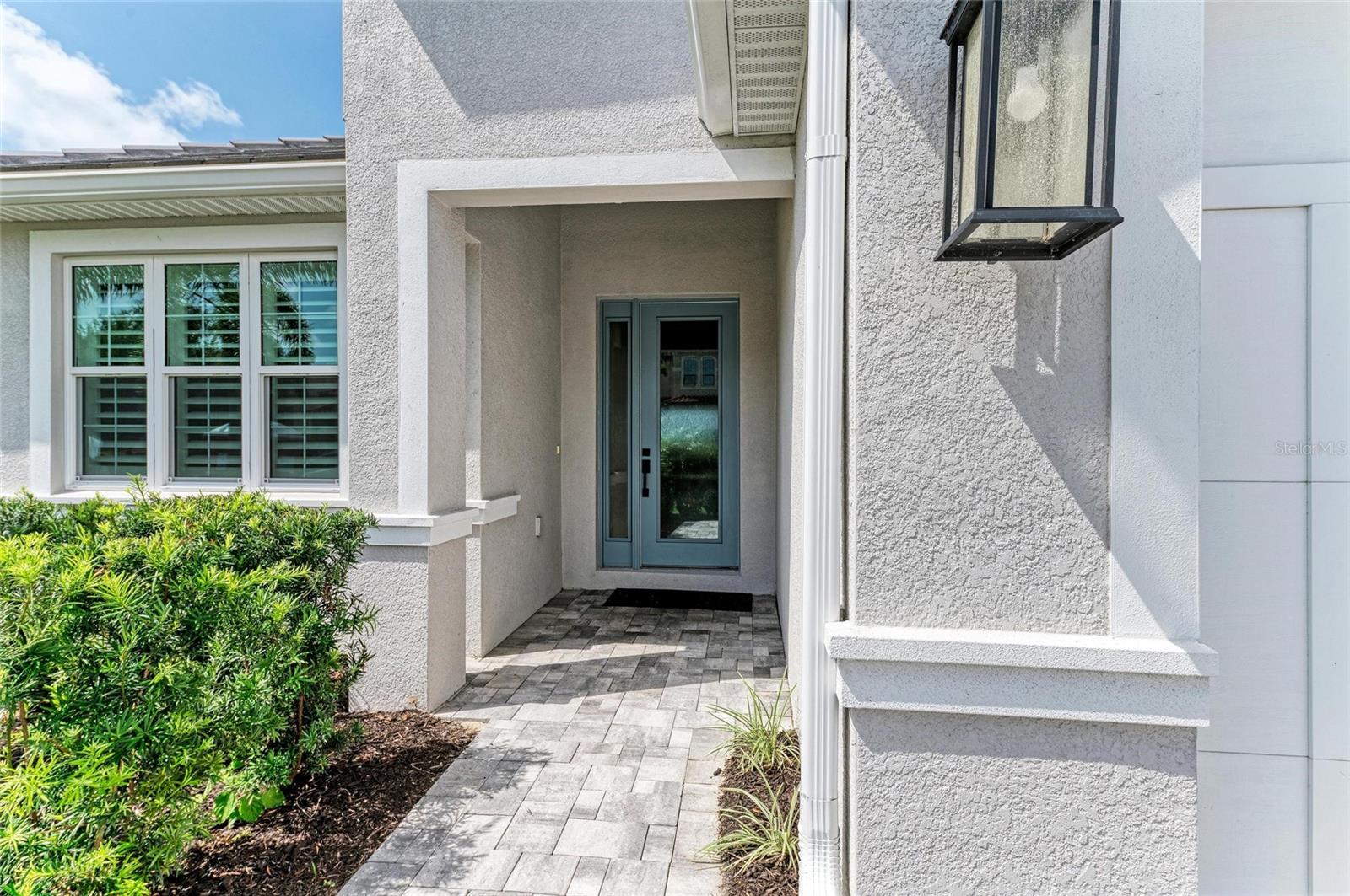5428 TITLE ROW DR