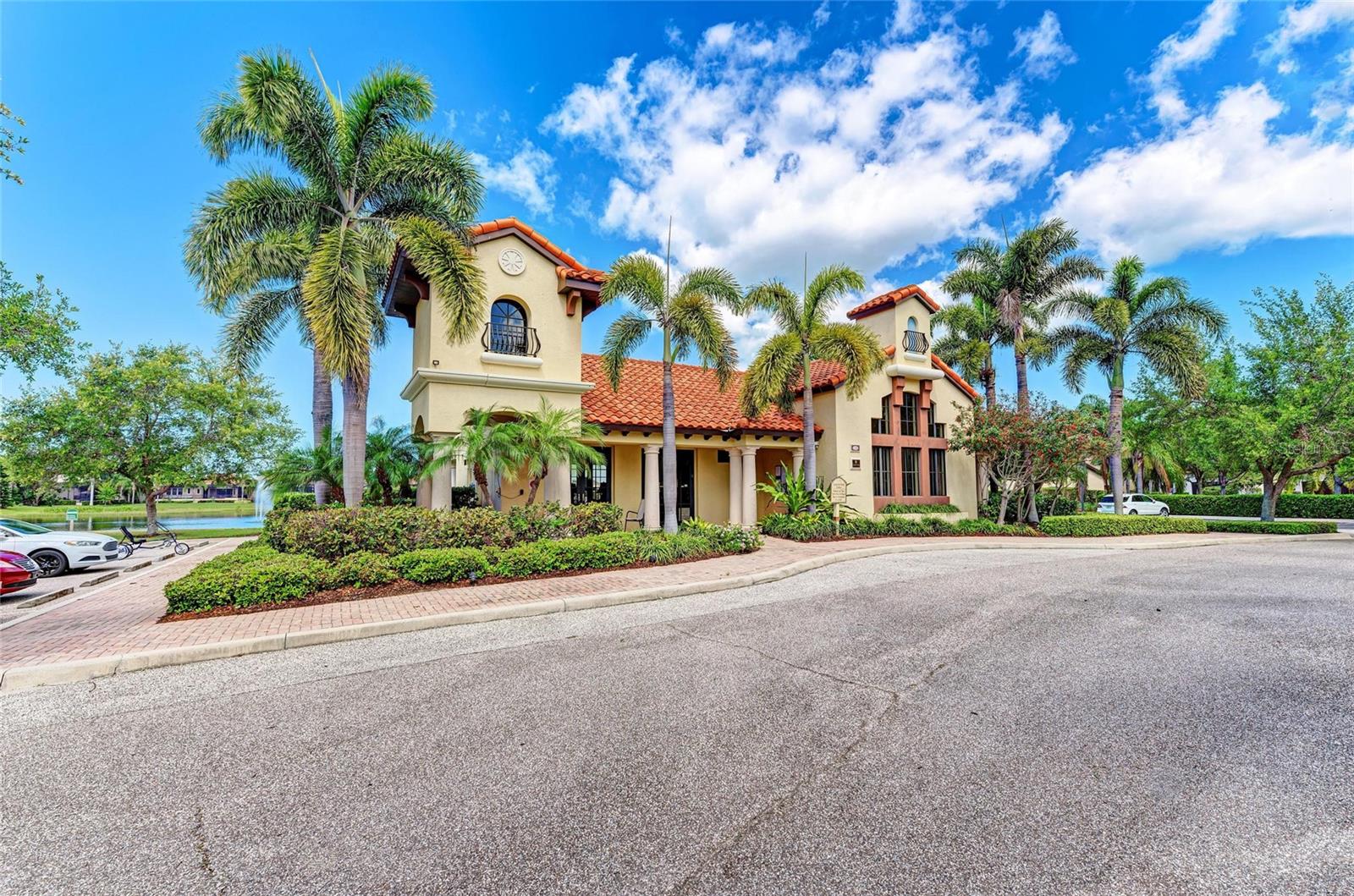 5428 TITLE ROW DR