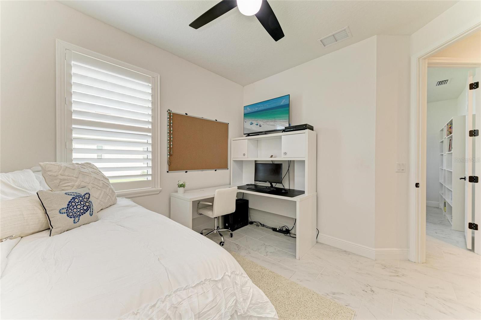 5428 TITLE ROW DR