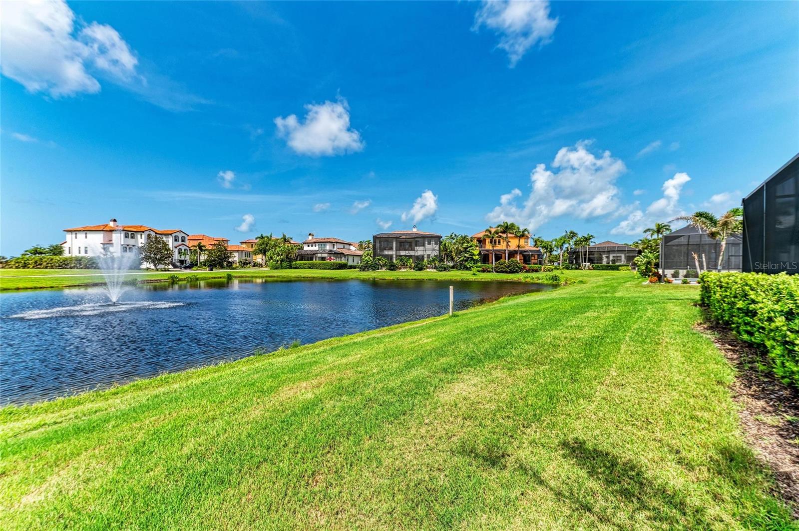 5428 TITLE ROW DR