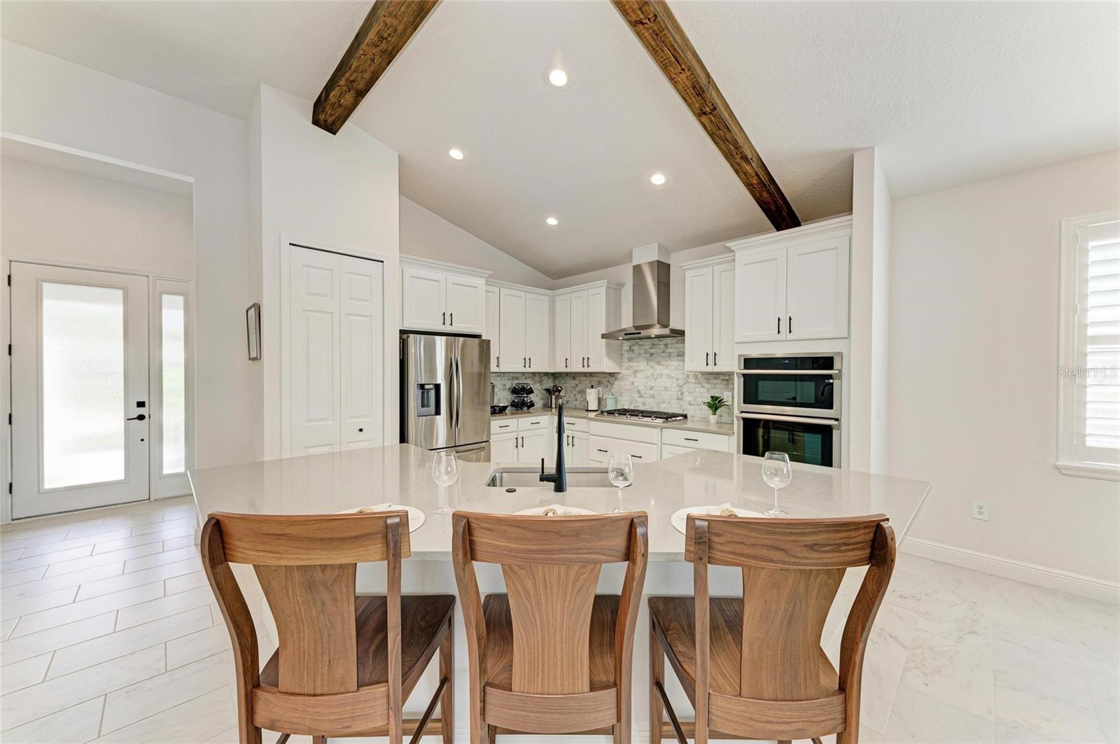 5428 TITLE ROW DR