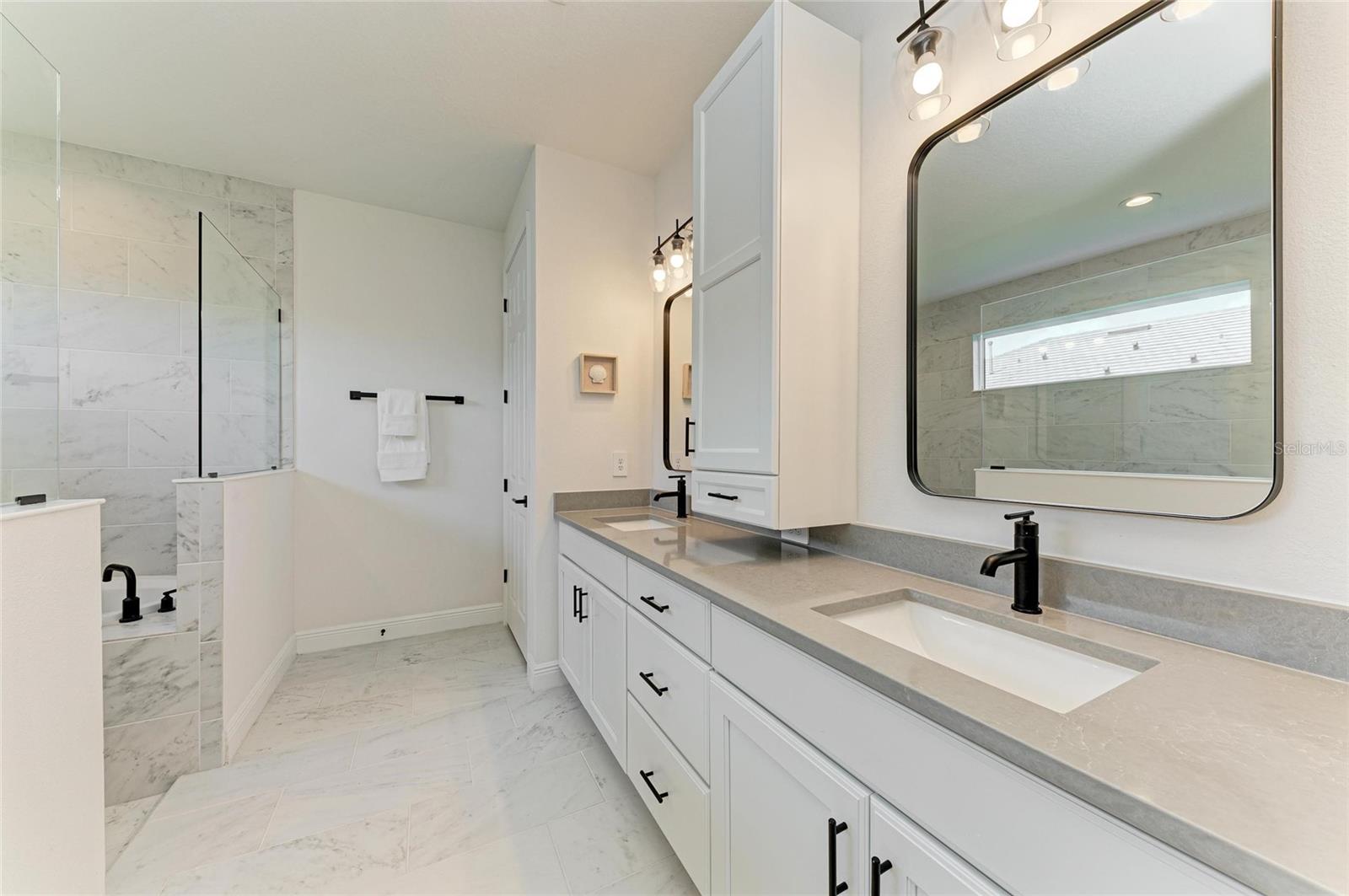 5428 TITLE ROW DR