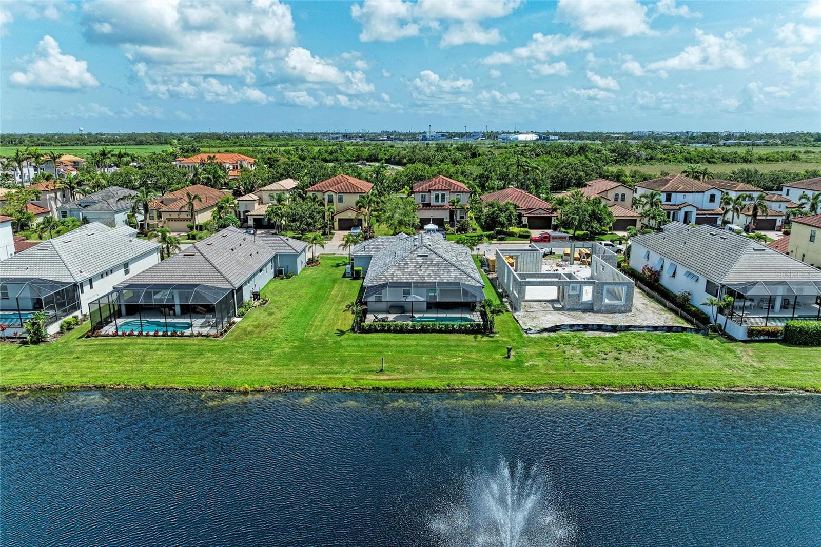 5428 TITLE ROW DR