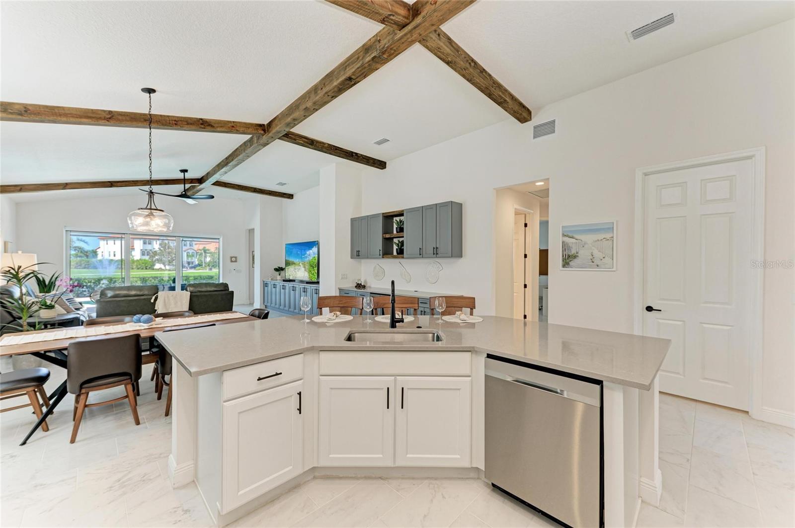 5428 TITLE ROW DR