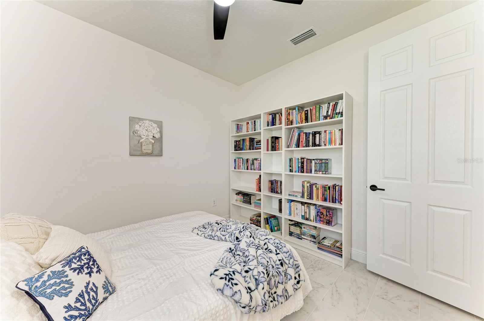 5428 TITLE ROW DR