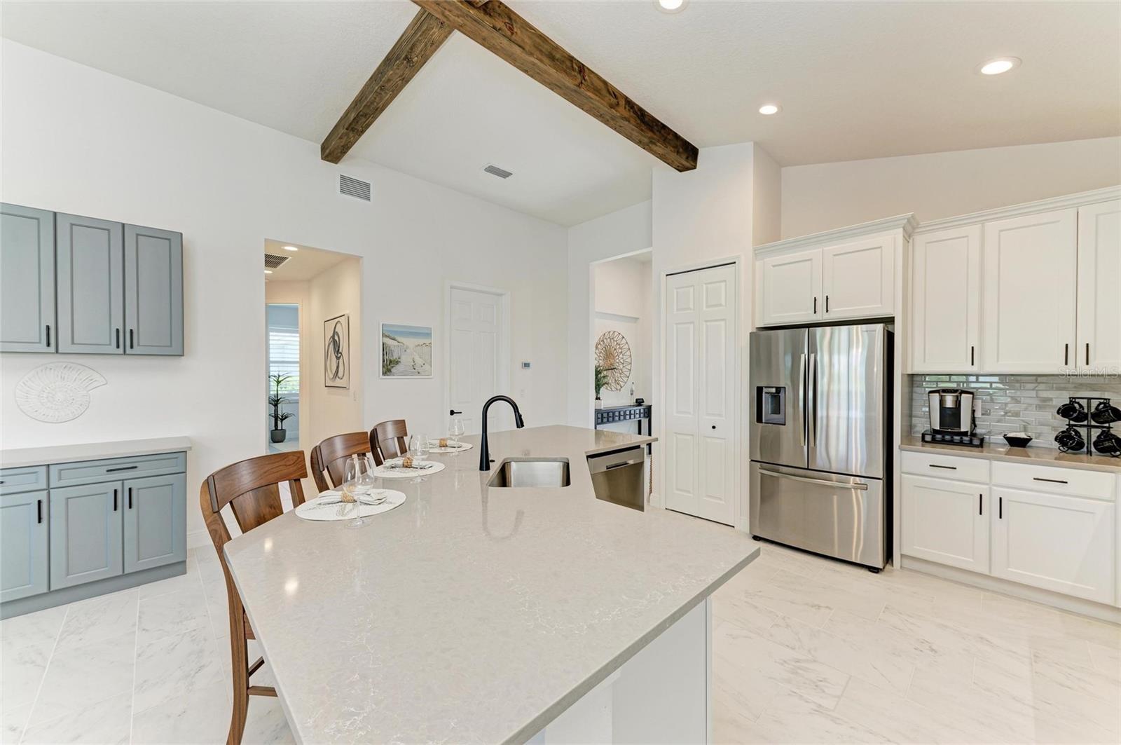 5428 TITLE ROW DR
