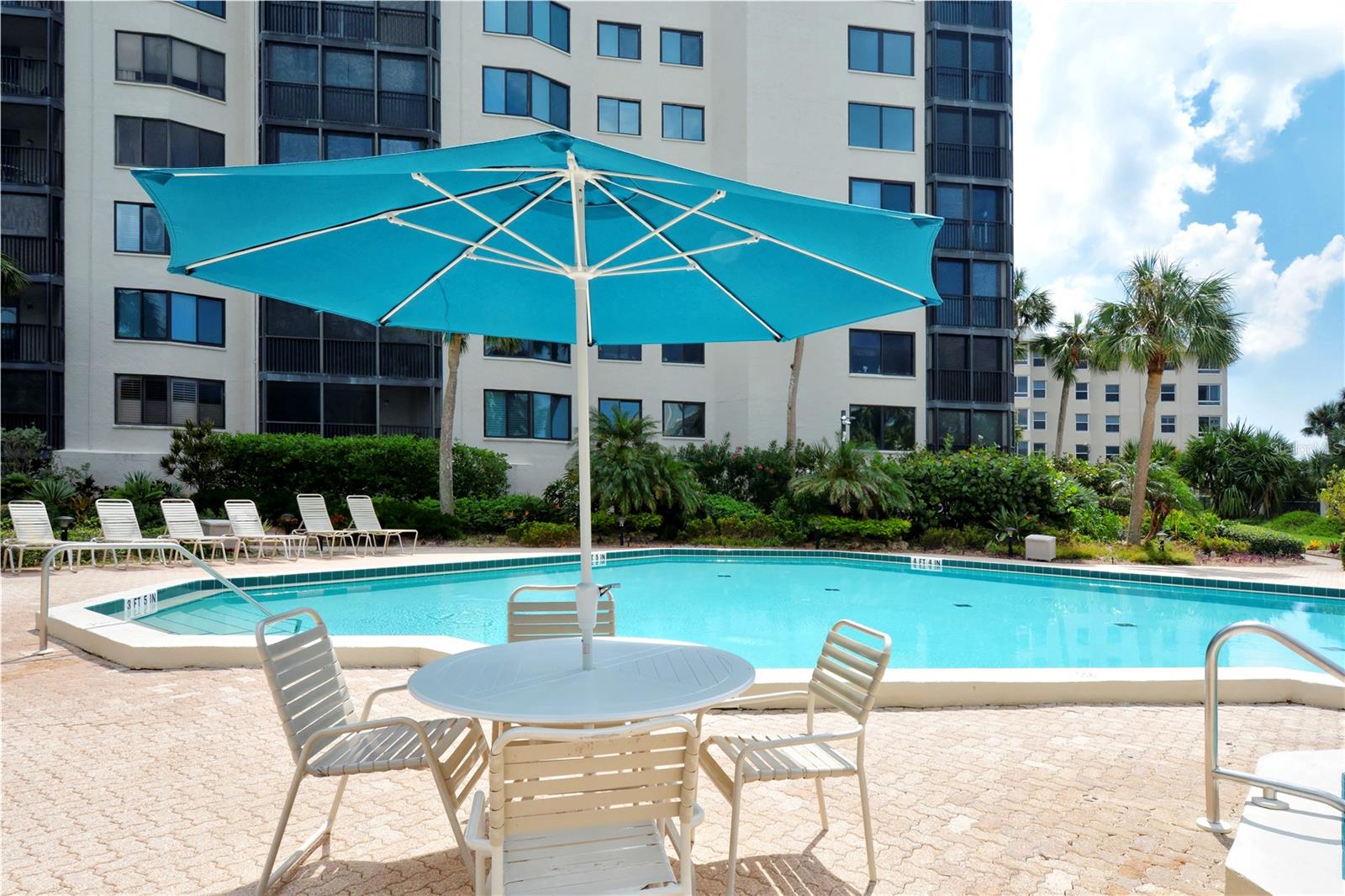 5880 MIDNIGHT PASS RD #403