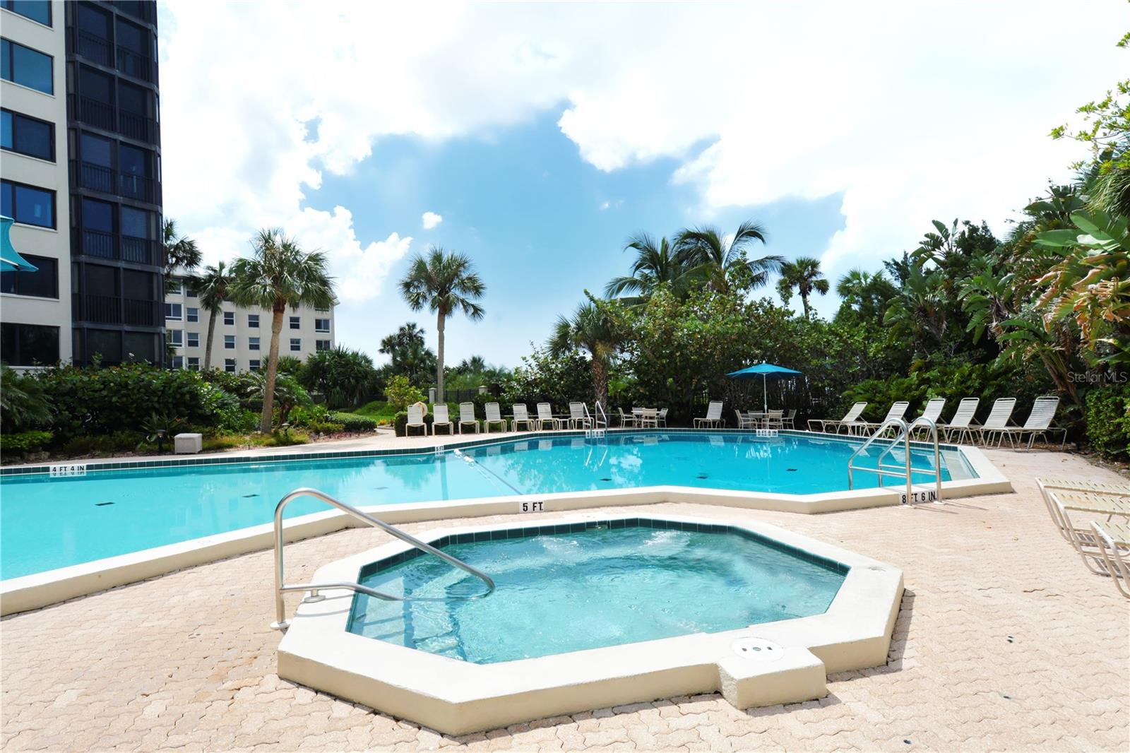 5880 MIDNIGHT PASS RD #403