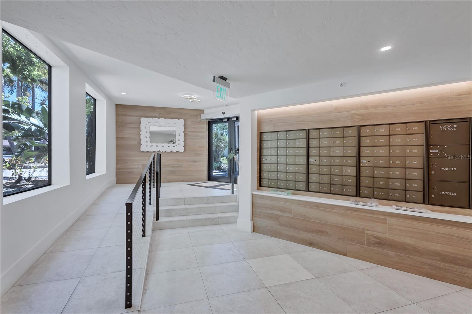 5880 MIDNIGHT PASS RD #403