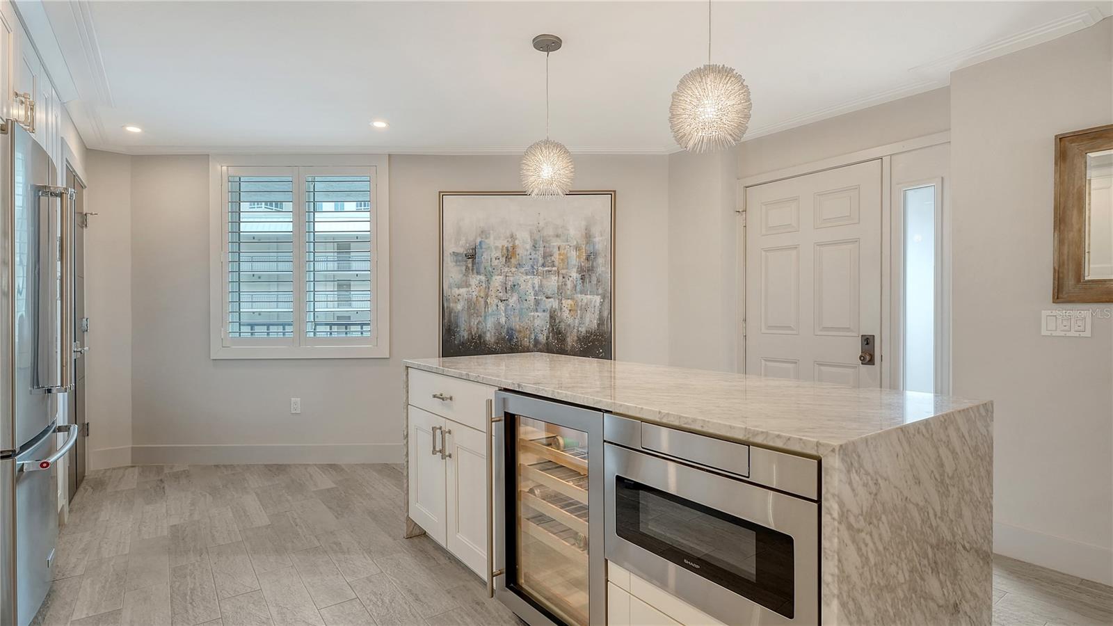 5880 MIDNIGHT PASS RD #403