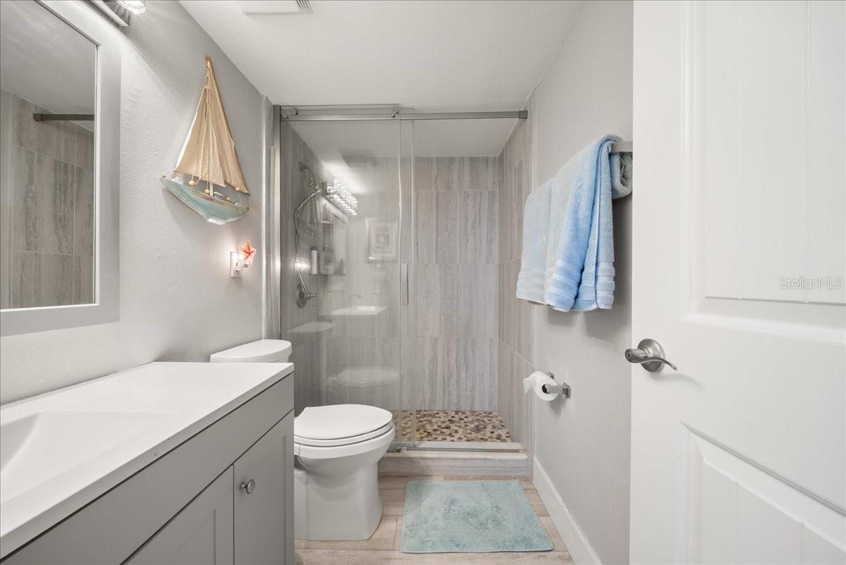 8750 MIDNIGHT PASS RD #501