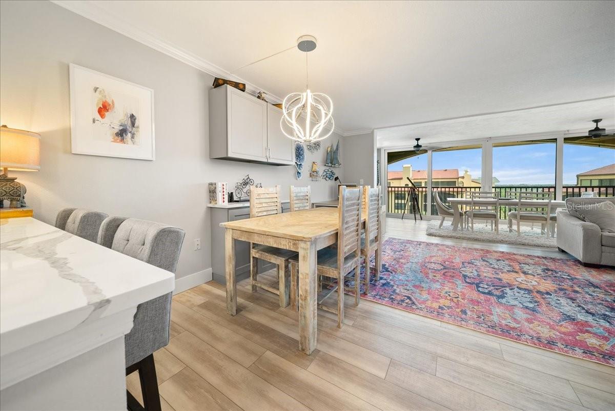 8750 MIDNIGHT PASS RD #501