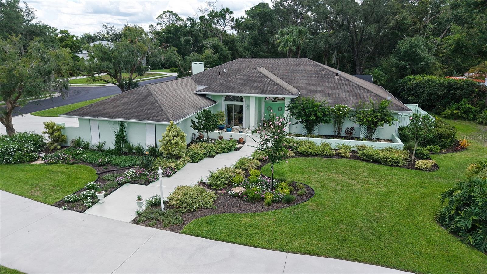7604 WEEPING WILLOW CIR