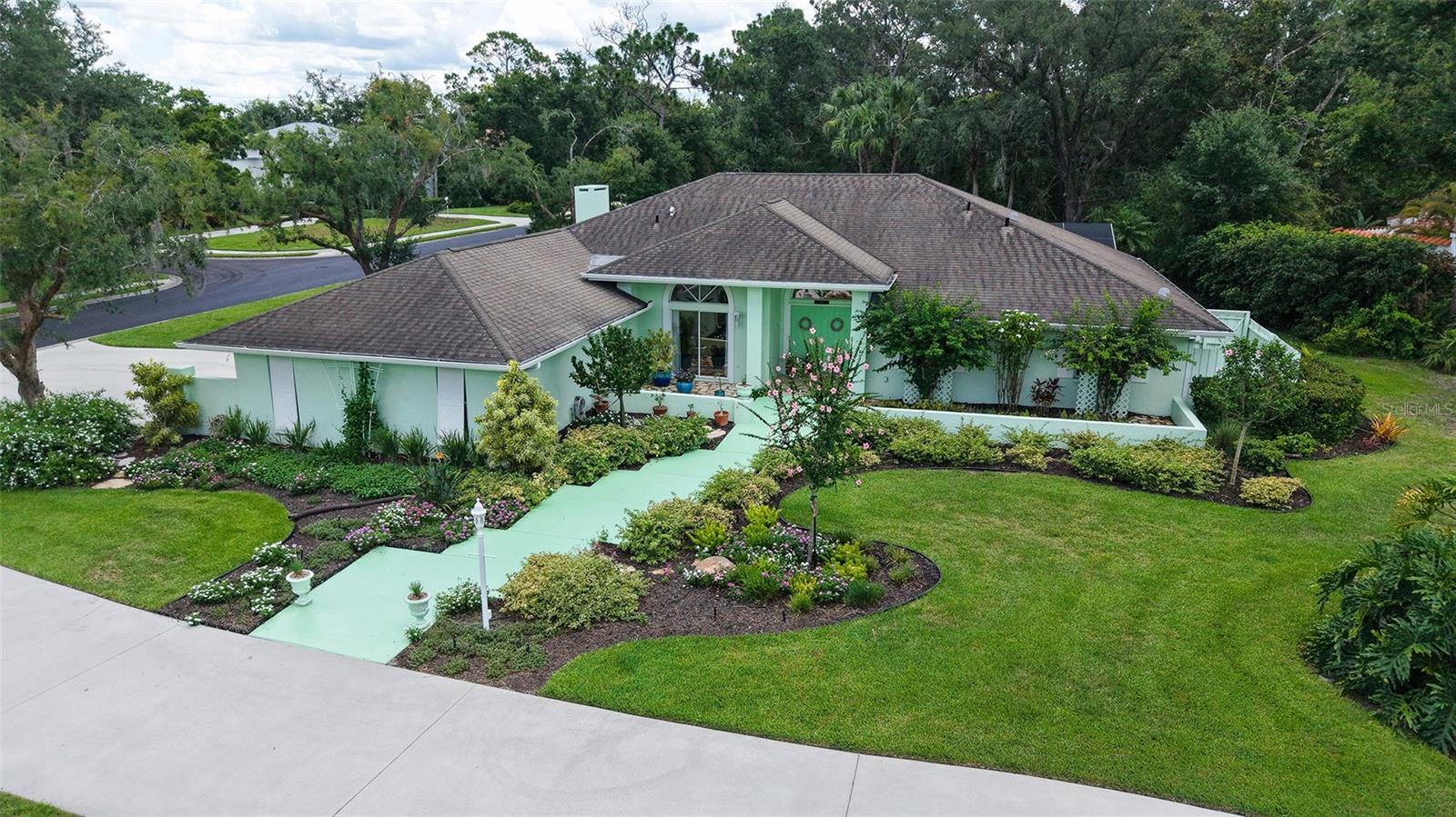 7604 WEEPING WILLOW CIR