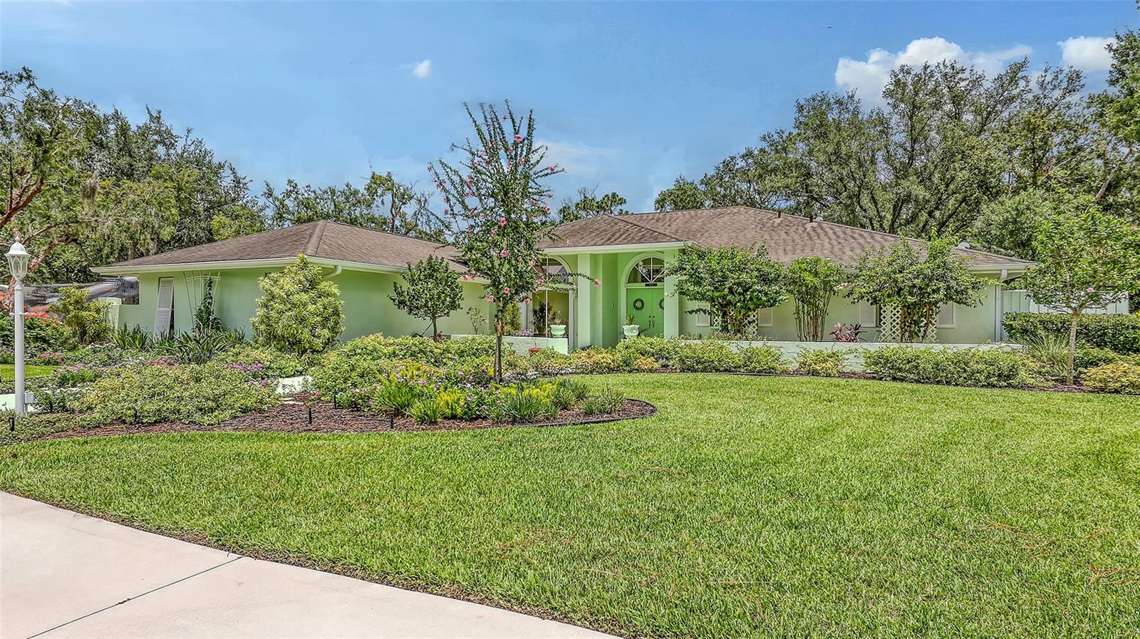 7604 WEEPING WILLOW CIR