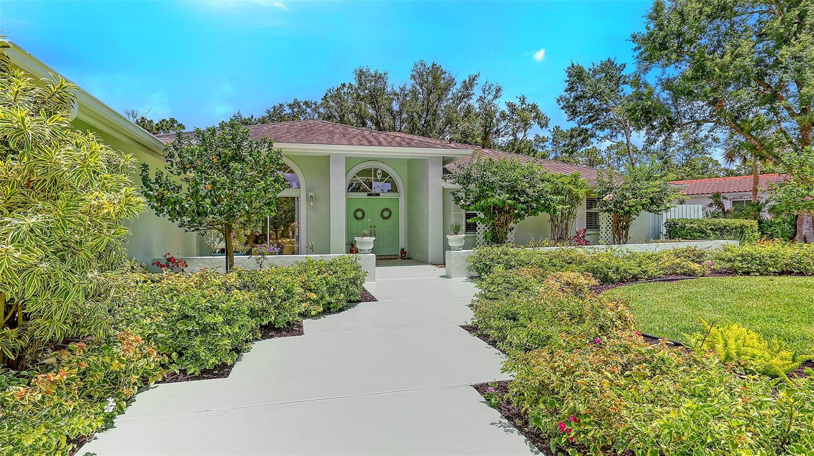 7604 WEEPING WILLOW CIR