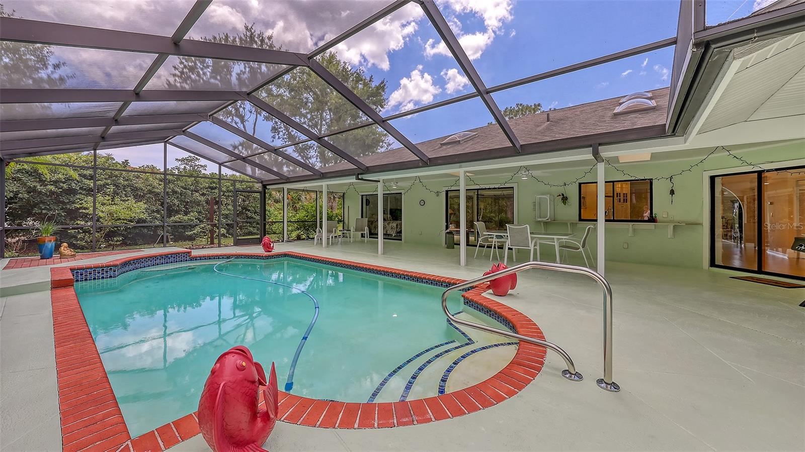 7604 WEEPING WILLOW CIR
