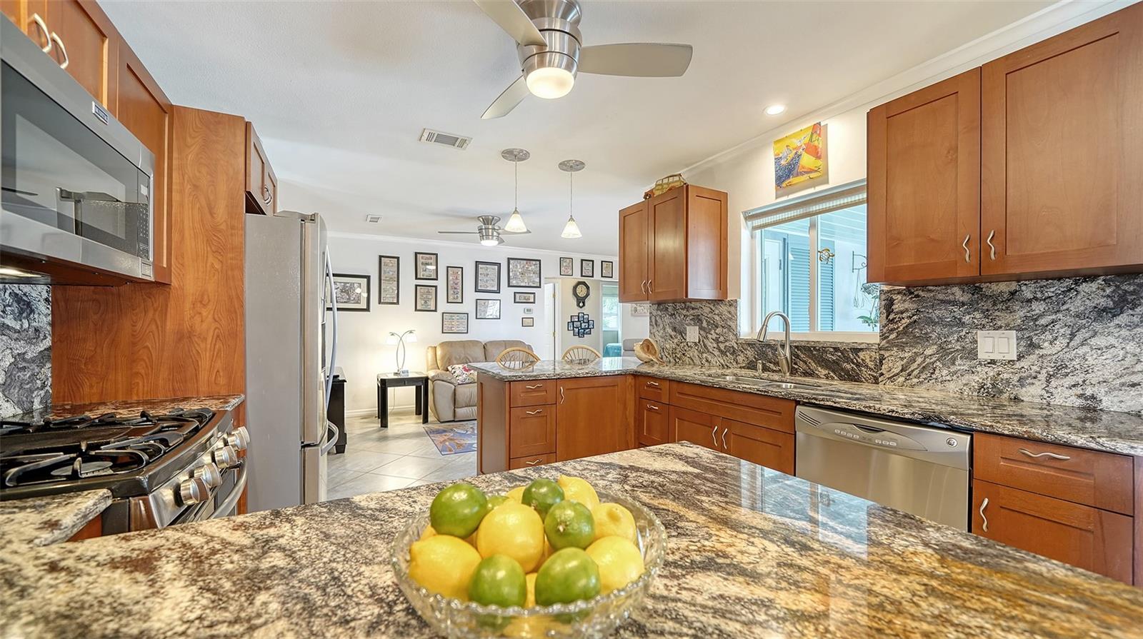 5524 ANTILLES DR