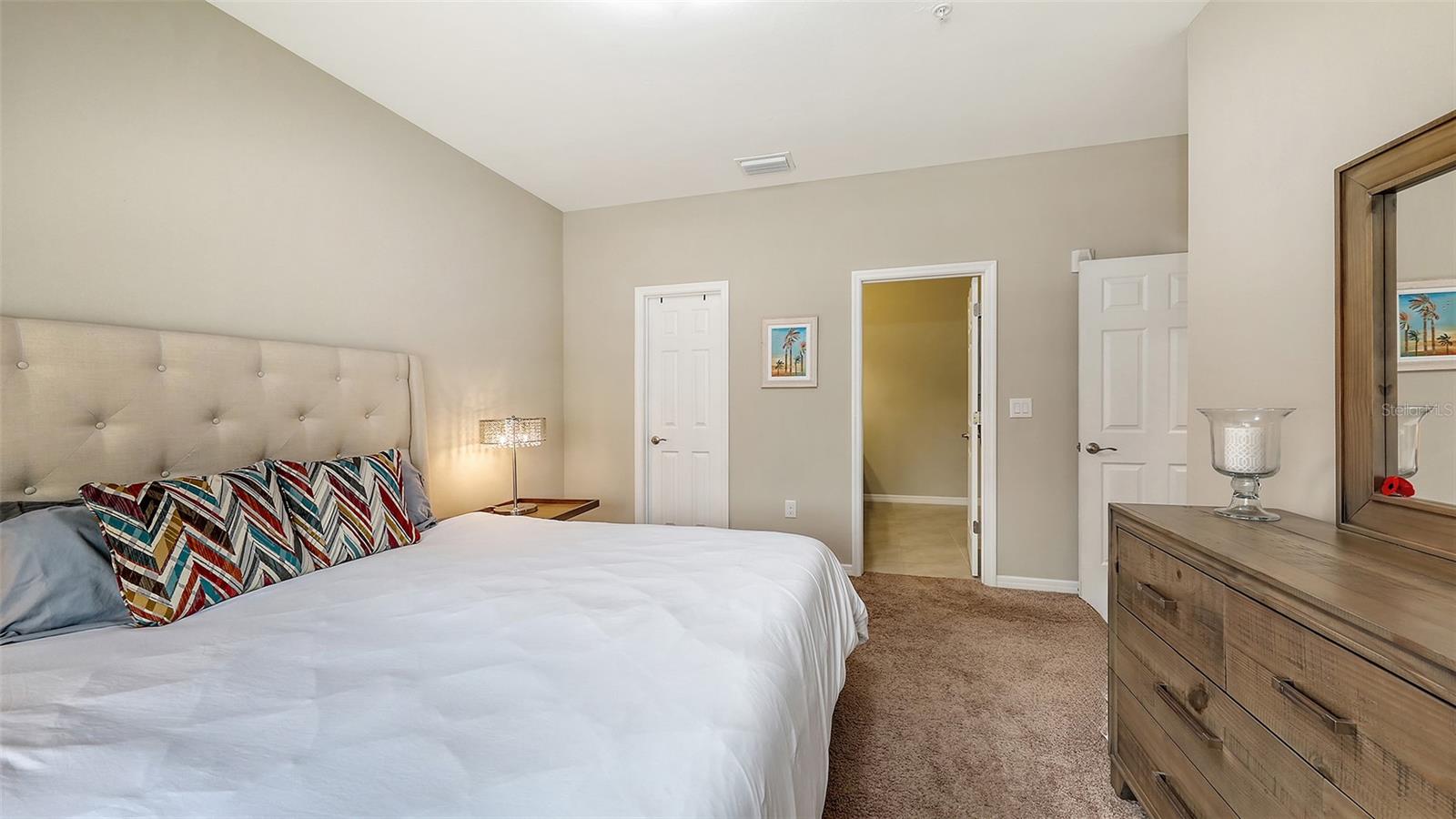4267 EXPEDITION WAY