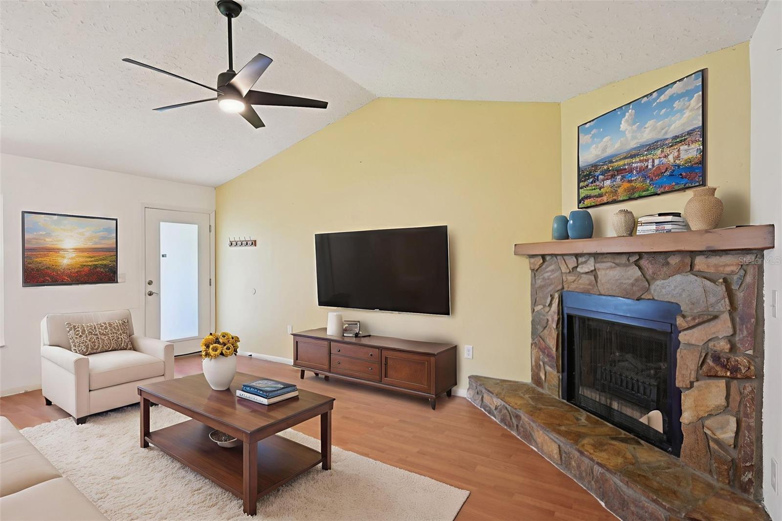 4023 HINA DR