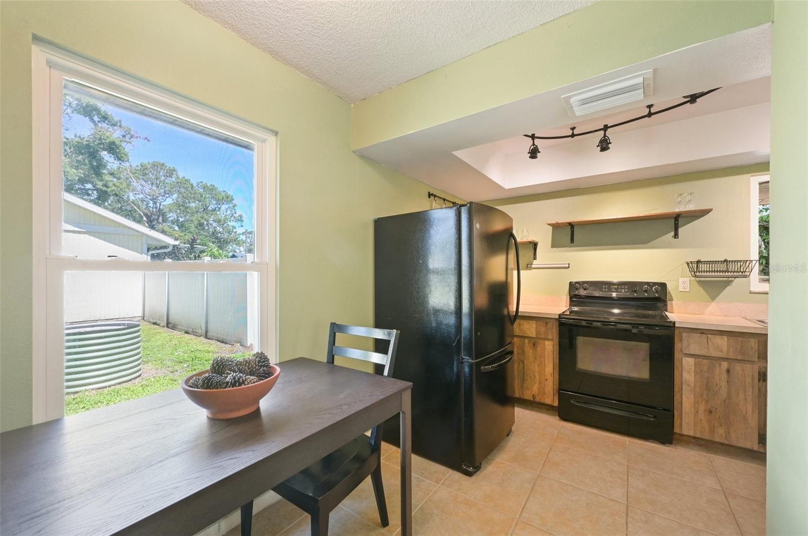 4023 HINA DR