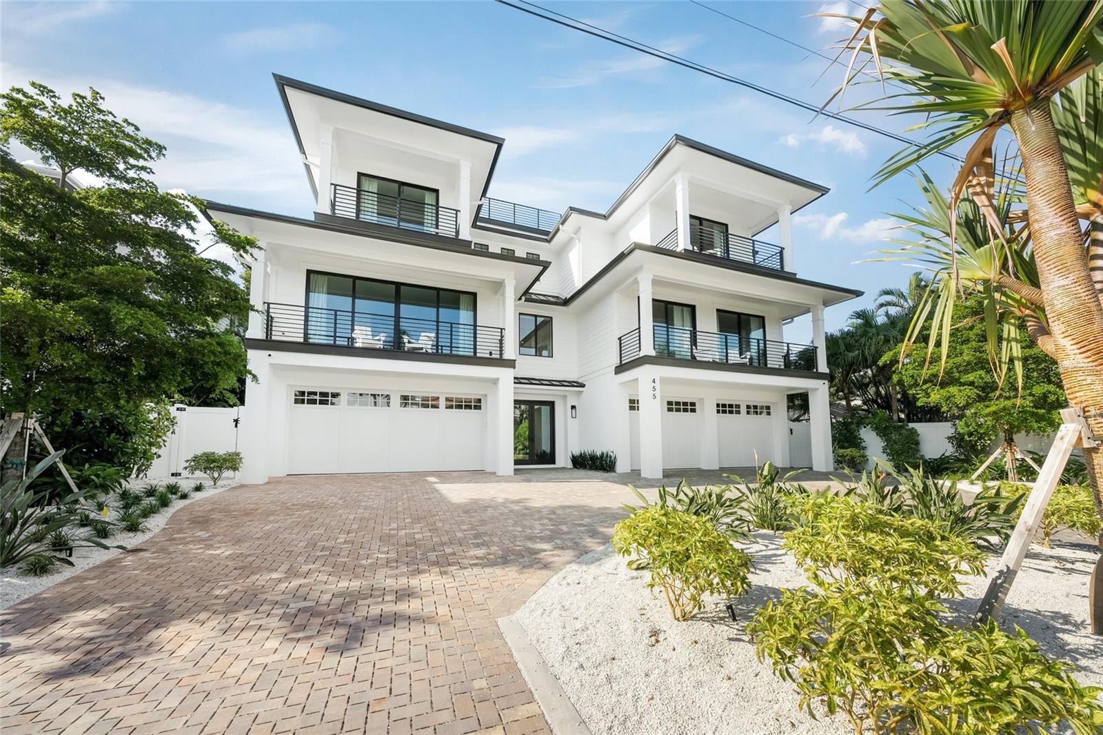 455 CLEVELAND DR