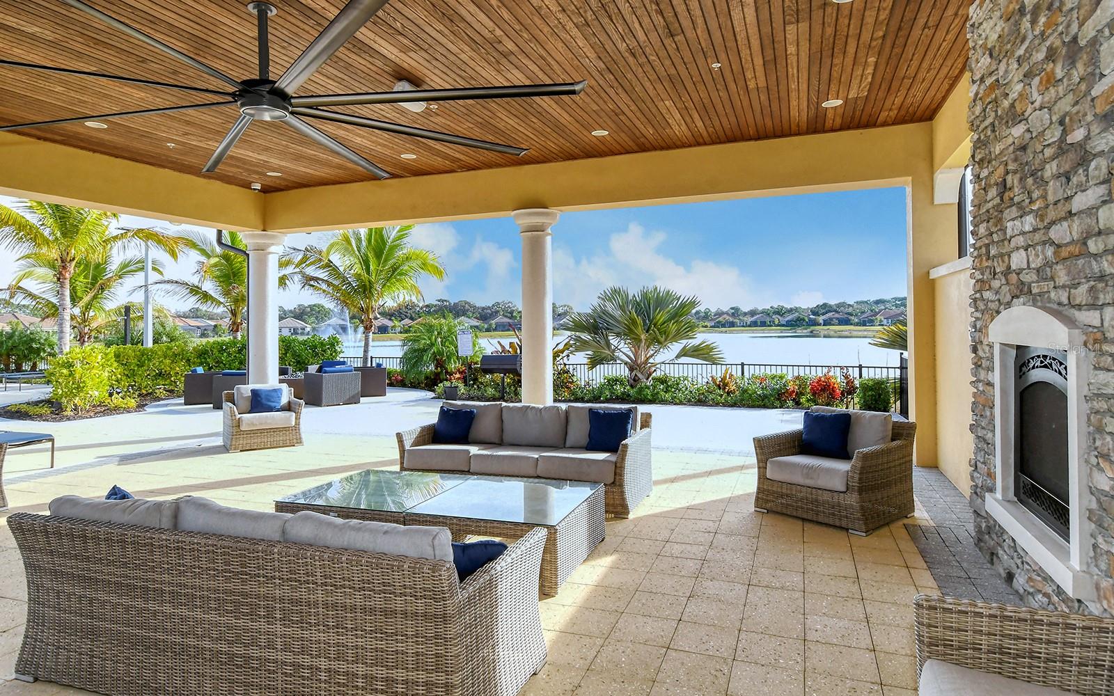 11625 RENAISSANCE BLVD