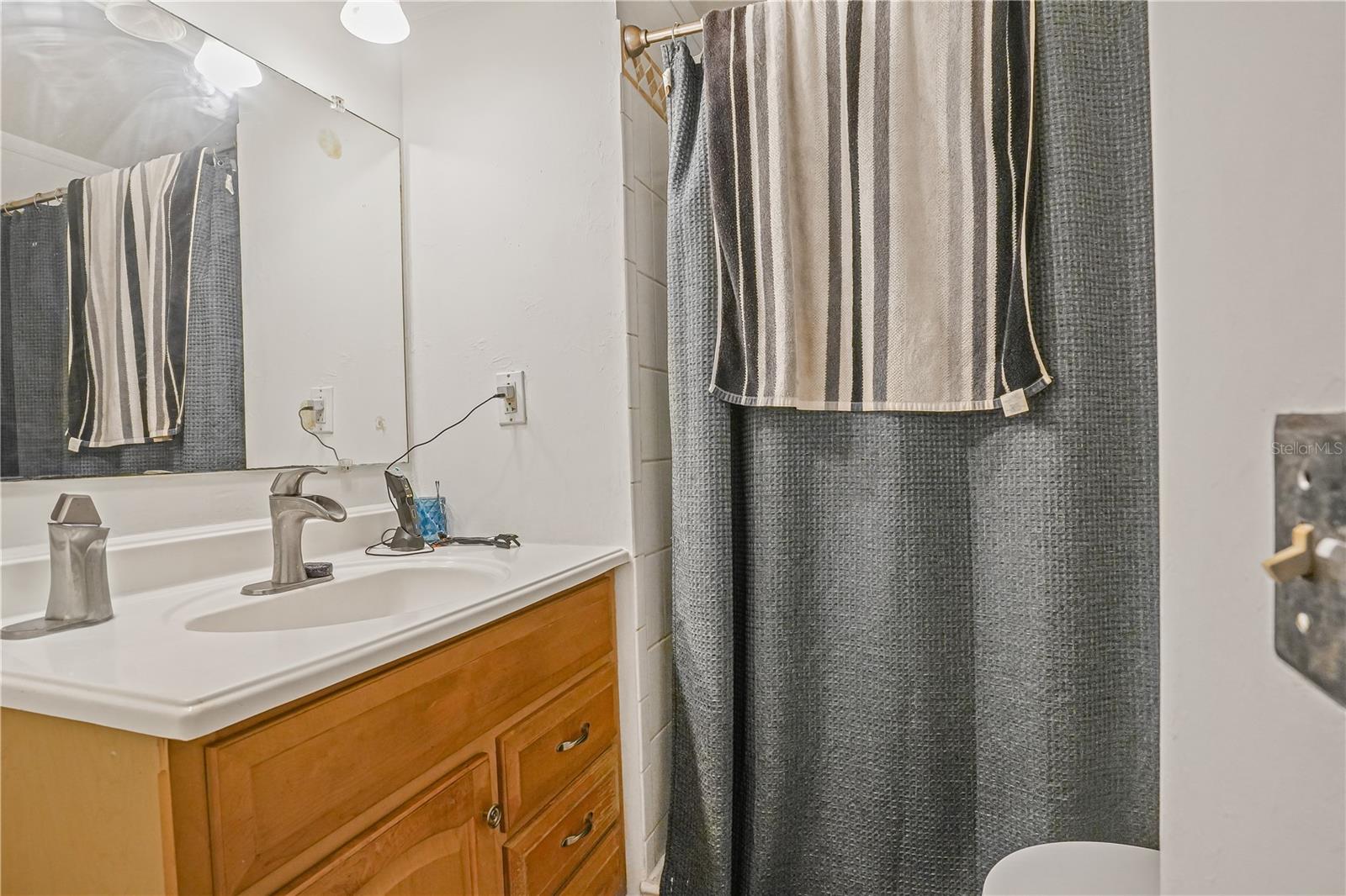 719 50TH AVENUE TER W