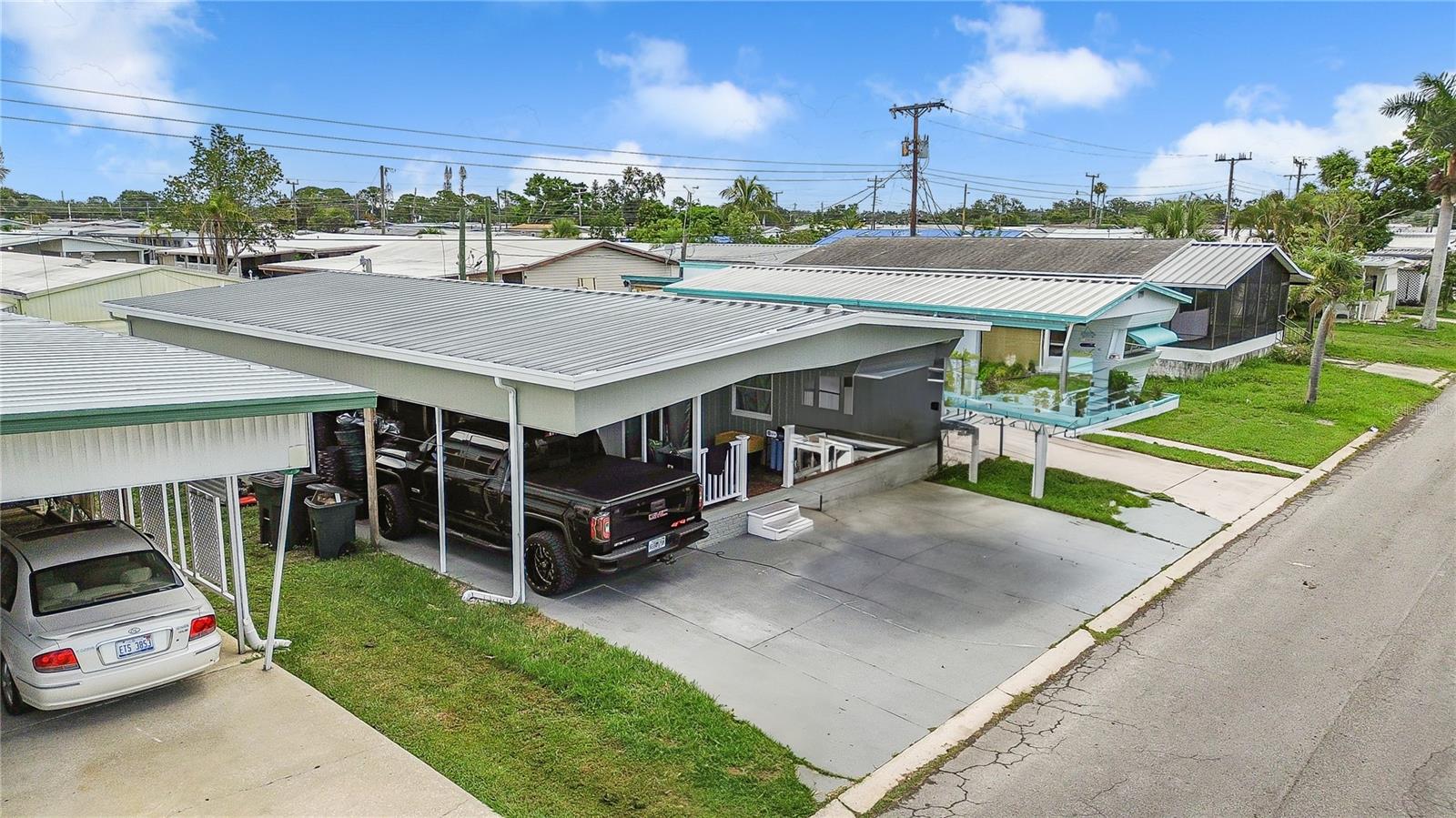 719 50TH AVENUE TER W