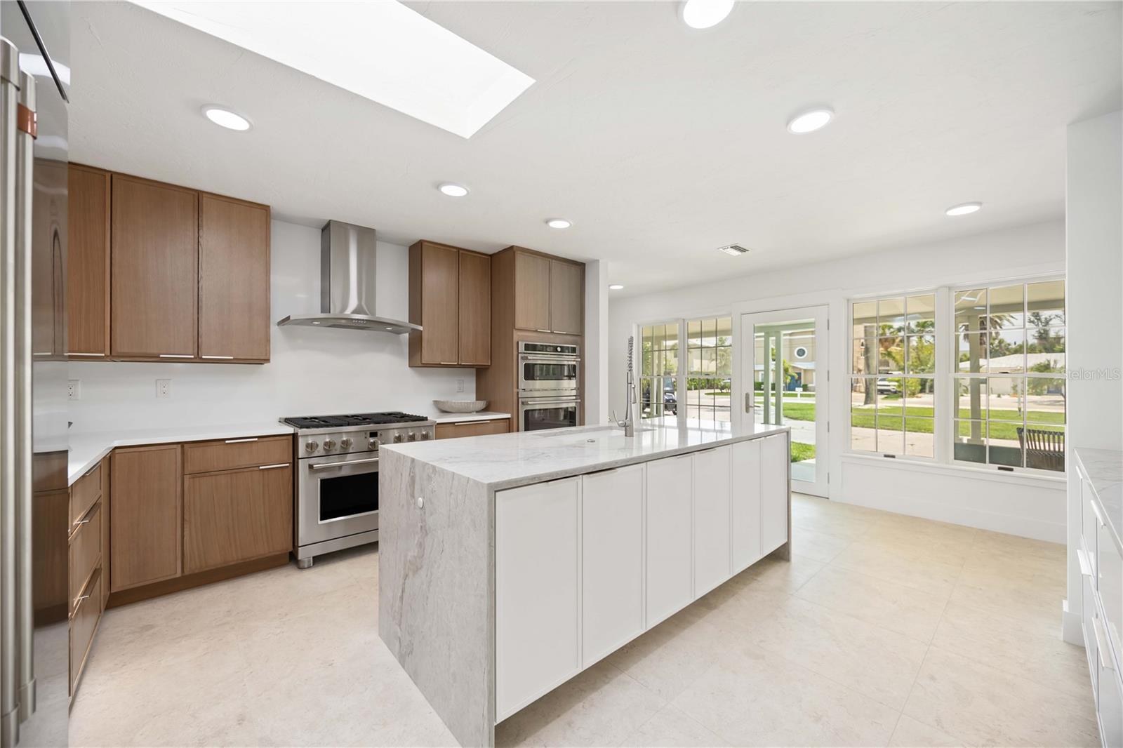 311 ISLAND CIR