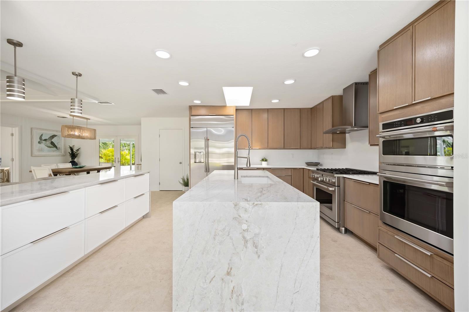 311 ISLAND CIR
