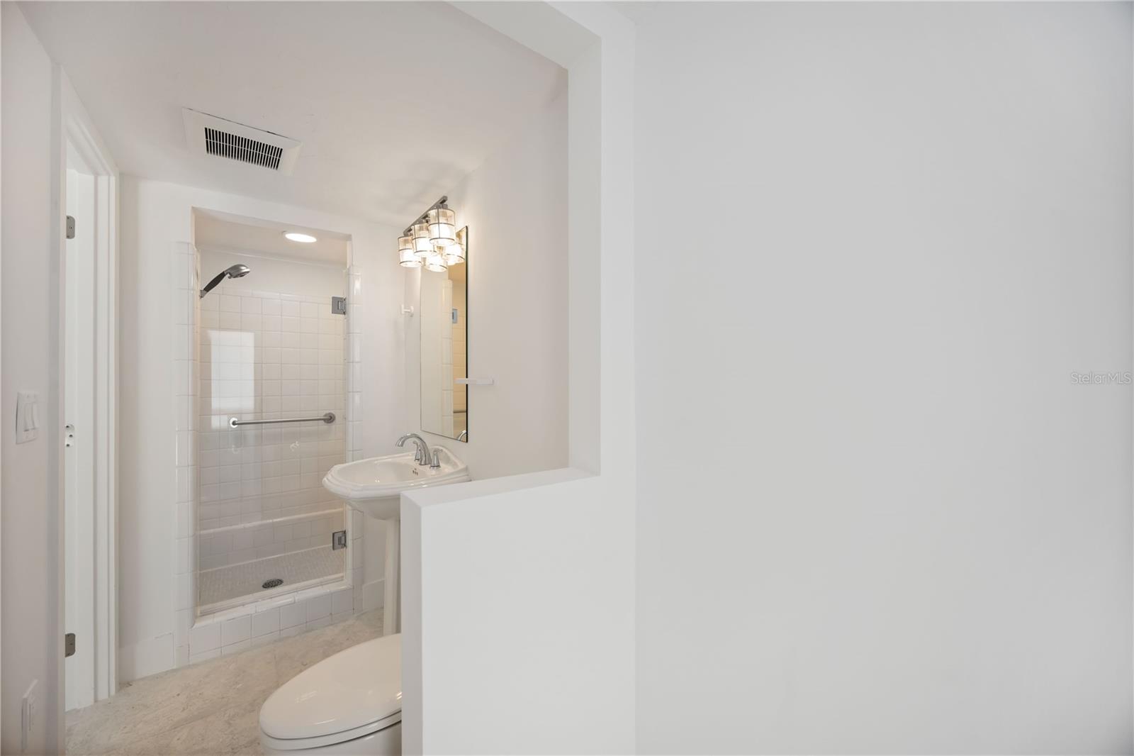 311 ISLAND CIR