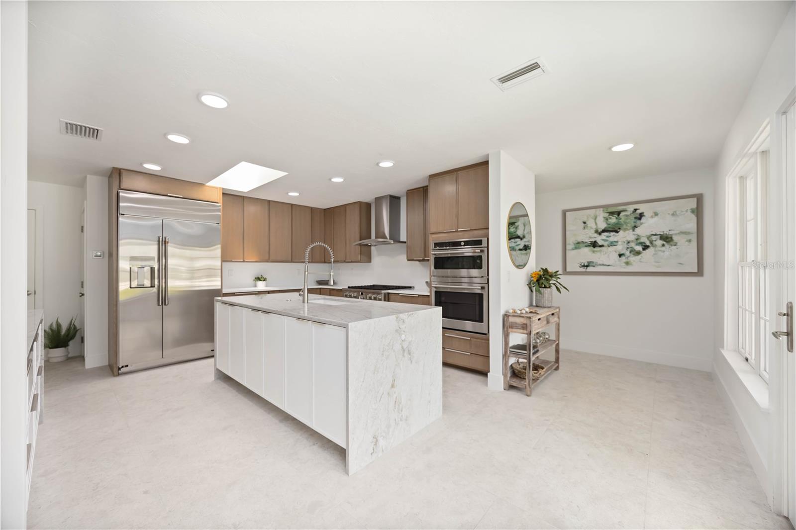 311 ISLAND CIR