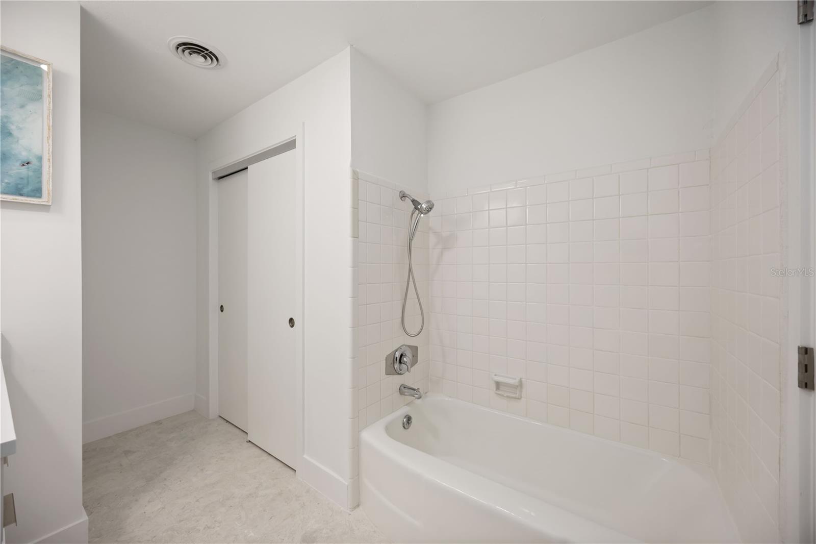 311 ISLAND CIR