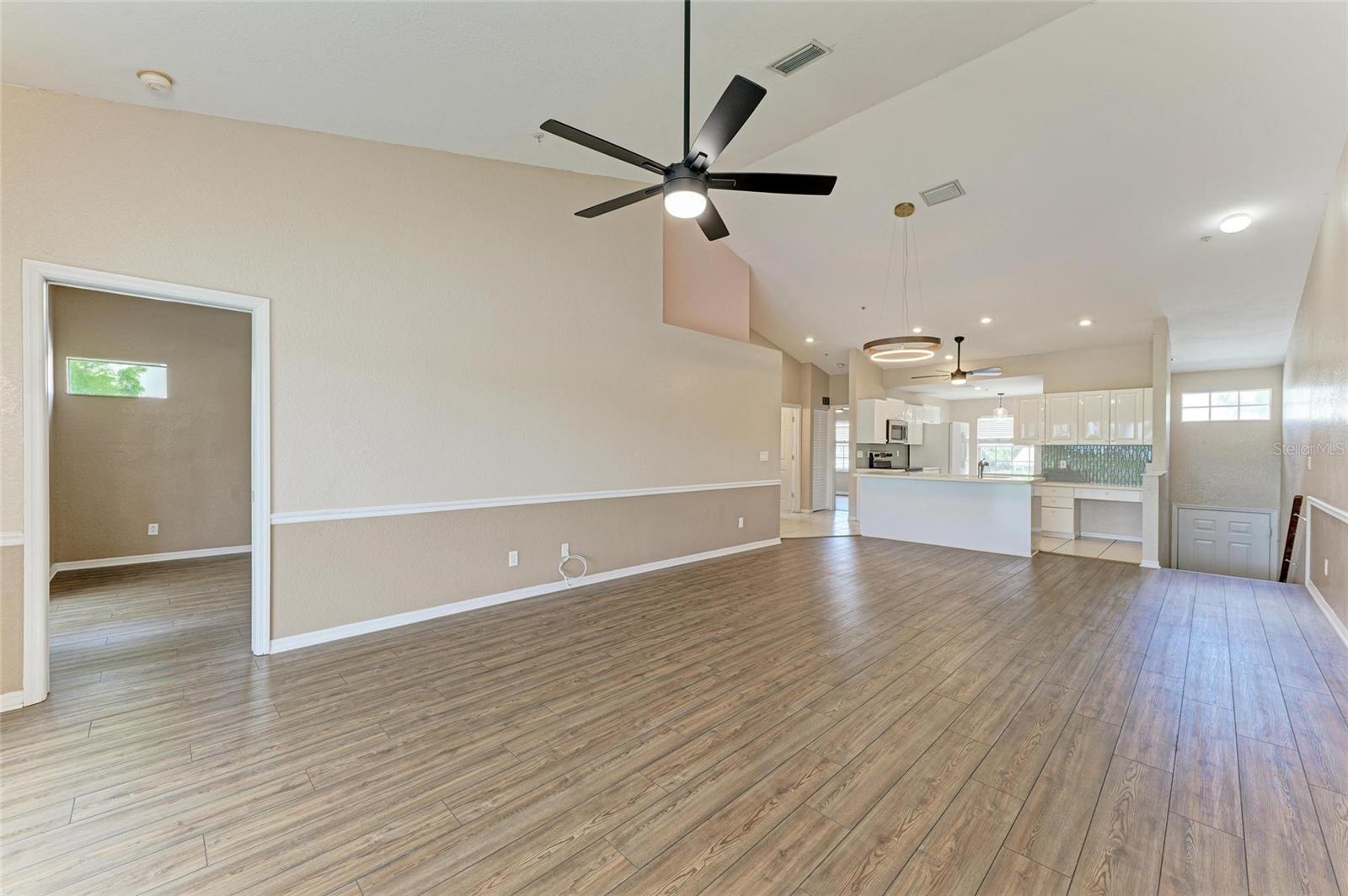 6618 PINEVIEW TER #6618