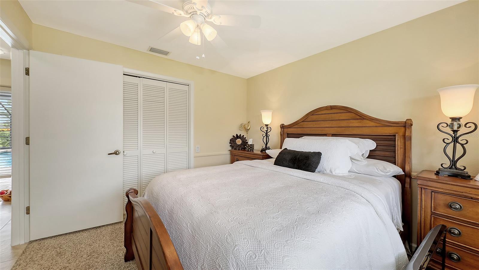 3931 TORREY PINES BLVD