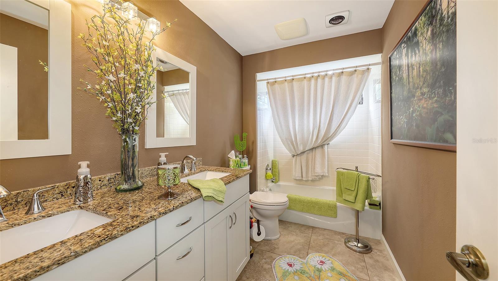 3931 TORREY PINES BLVD