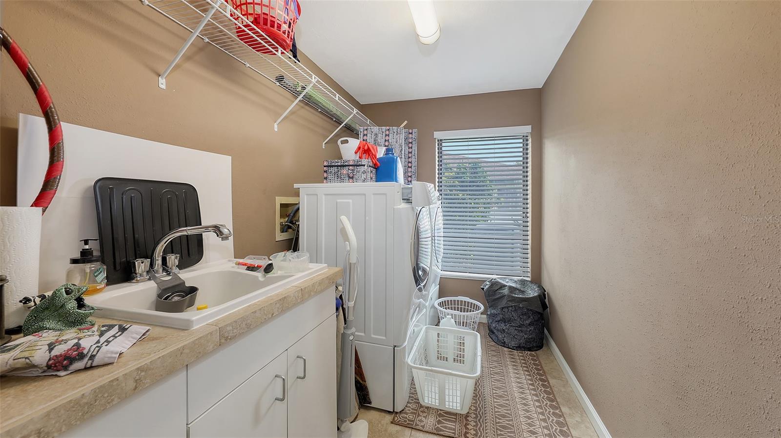 3931 TORREY PINES BLVD