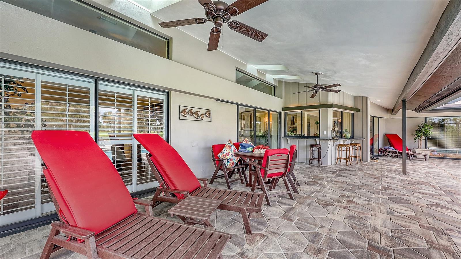 3931 TORREY PINES BLVD