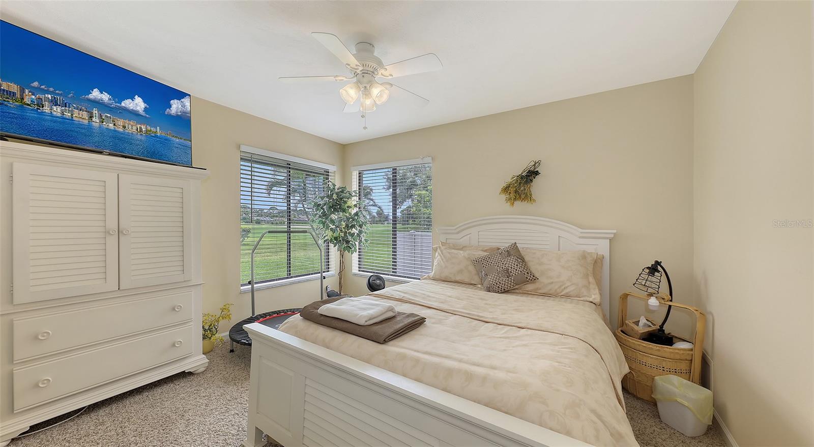 3931 TORREY PINES BLVD